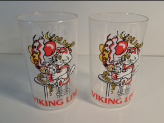 Vintage muoviset Viking Line mukit 2kpl