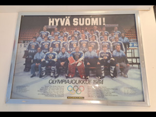 Jääkiekko Olympiajoukkueen 1984 taulu