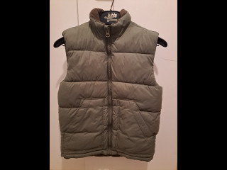 Lasten vihreä toppaliivi koko 148cm