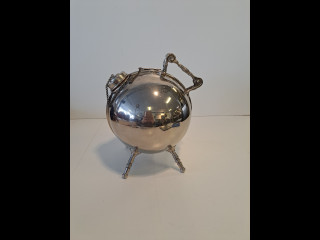 Antiikkinen kahvipumppu 1900-luvun alusta