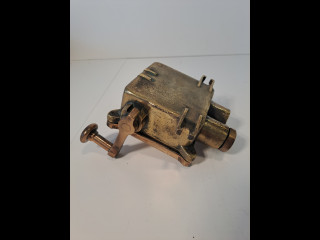 Messinkinen laivan morsetus/viestintä väline