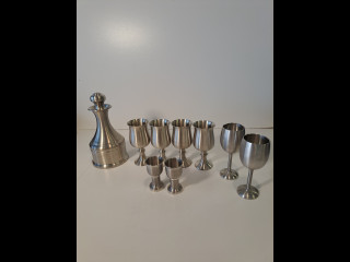 Tinakarahvi+4 viinipikaria+2 viinipikaria+ 2 snapsipikaria