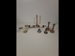 Erilaisia kynttilänjalkoja