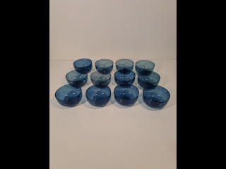 Sarpanevan suunnittelemat jälkiruokakulhot Iittala 12kpl