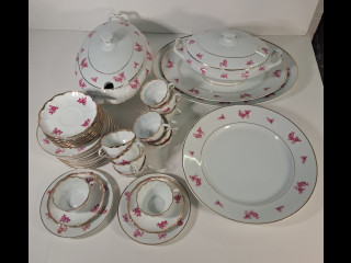 Iso Arabian astiasto