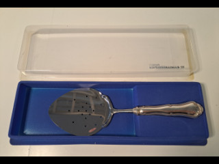 Chippendale hopeinen kalaotin