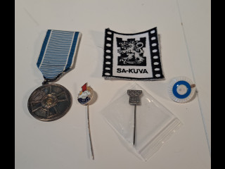 Suomen Urheilu ansiomitali ja erilaisia merkkejä