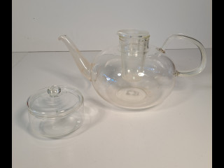 Wilhelm Wagenfeld Lasinen teekannu ja astia