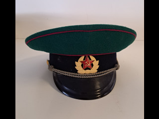 Neuvostoliittolainen rajavartiojoukkojen virkalakki