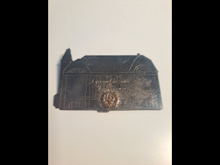 830 Hopeinen rintaneula tms.