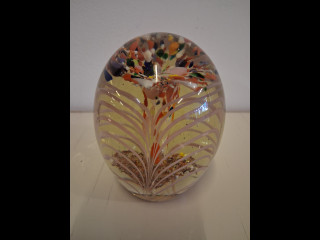 Viialan lasin paperipaino