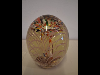 Viialan lasin paperipaino