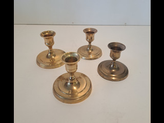Messinkiset kynttilänjalat 4kpl