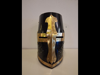 Temppeliritareiden Kypärä Repro metallia