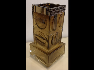 Pertti Sarpanevan maljakko, Kumela, signeerattu