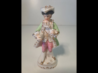 Rokokoo tyylinen keräilyfiguuri