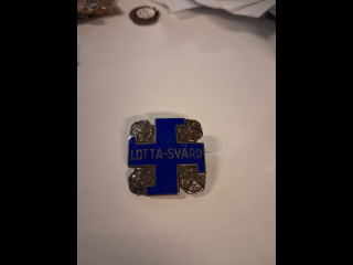 Lotta Svärd merkki hopeaa