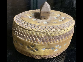 Puhdetyö Tuohinen rasia, leveys 13 cm