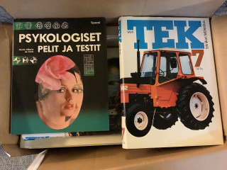 Laatikollinen kirjoja