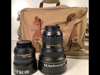 Nikon objektiivit ja kameralaukku