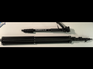 MAnfrotto jalustat 2 kpl
